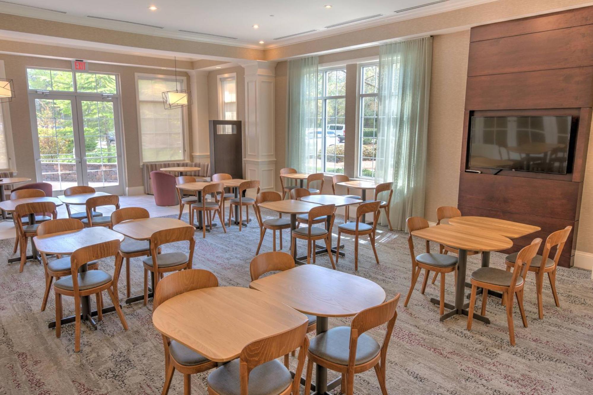 Hotel Courtyard Chapel Hill Esterno foto